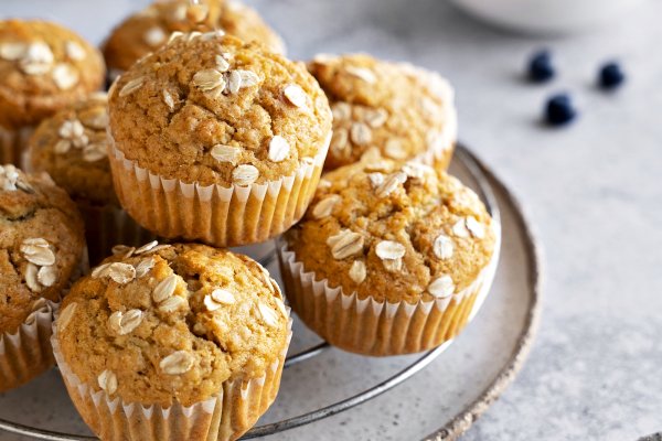 Briose cu fulgi de ovaz – reteta simpla si rapida, gata in 30 de minute