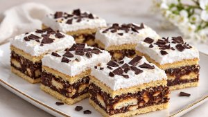 Prajitura Katy cu foaie sfaramata - reteta clasica, delicioasa si aromata