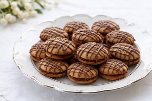 Paleuri cu cafea - fragede, aromate si foarte usor de preparat