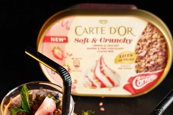 Shake cu înghețată de căpșuni - Deliciu răcoritor de vară